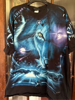 Men's Blue Wolf Graphic Short Sleeve Tee
